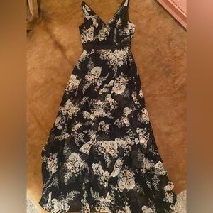 BCBGeneration Maxi formal dress new without tags floral print w/ ruffle detail 6